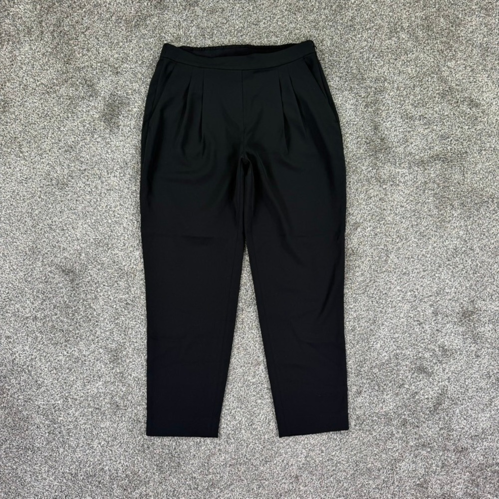 Ministry of Supply Kinetic Tapered Pants Womens 6 Black Pleated Stretch Trousers